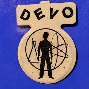 VINTAGE DEVO PIN